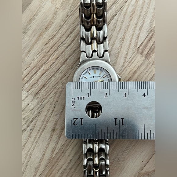 Sag Harbor Ladies Watch Two Tone Bracelet Stainless Dial Gold Tone Hands Markers - Picture 11 of 12
